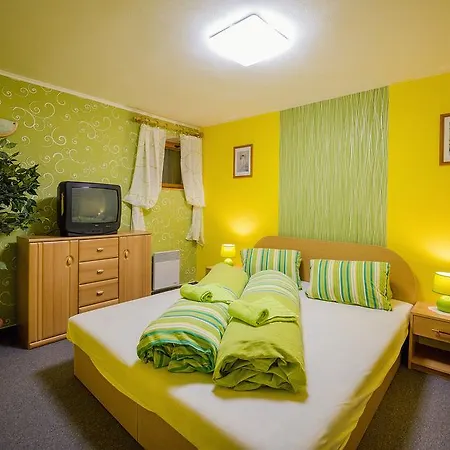 Privat Janka * Tvarozna